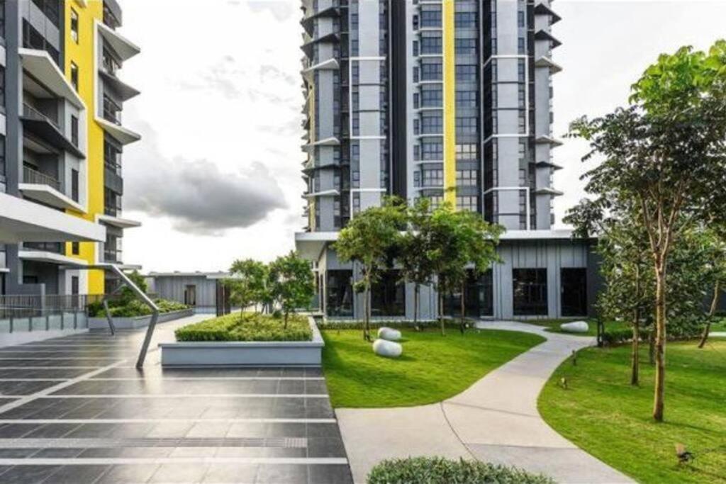 Cozy Mayfair Homestay Puchong Esterno foto